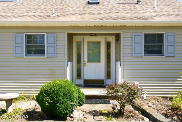 73 Spinnaker Court, Bayville, NJ 08721
