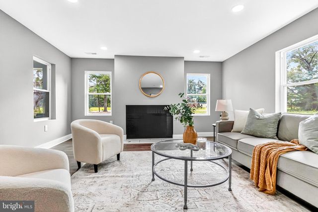 701 FARMINGTON RD W, Accokeek, MD 20607