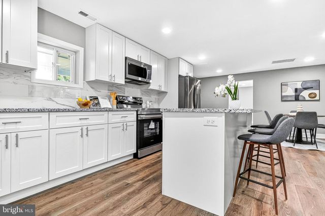 701 FARMINGTON RD W, Accokeek, MD 20607