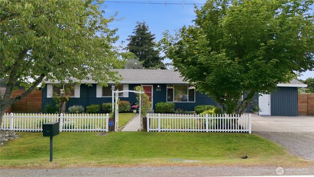 810 132nd Street S, Tacoma, WA 98444