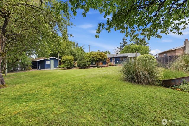 810 132nd Street S, Tacoma, WA 98444
