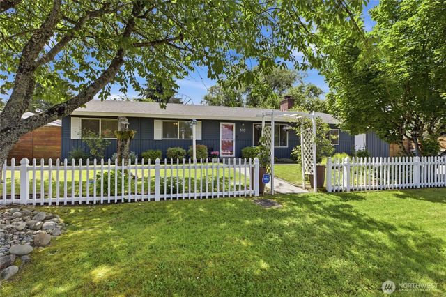 810 132nd Street S, Tacoma, WA 98444