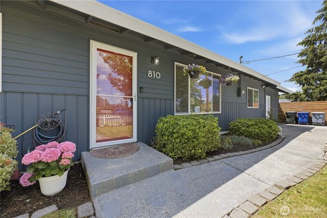 810 132nd Street S, Tacoma, WA 98444