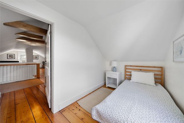 22 Farewell Street 2, Newport, RI 02840