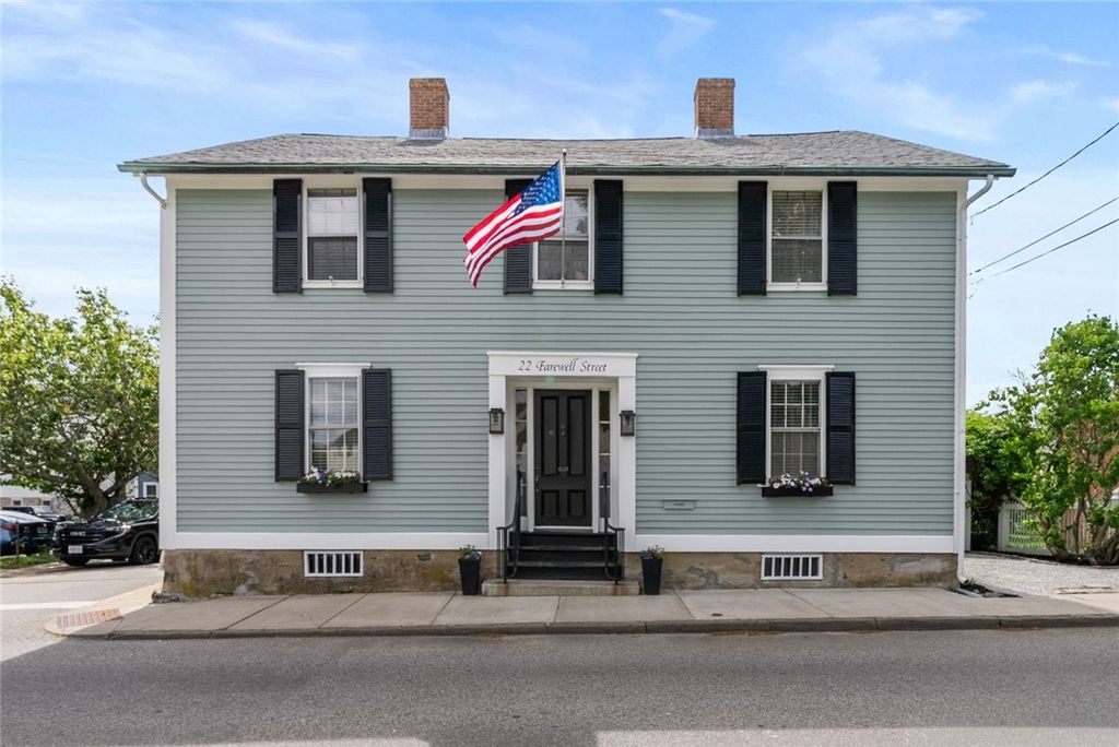 22 Farewell Street 2, Newport, RI 02840