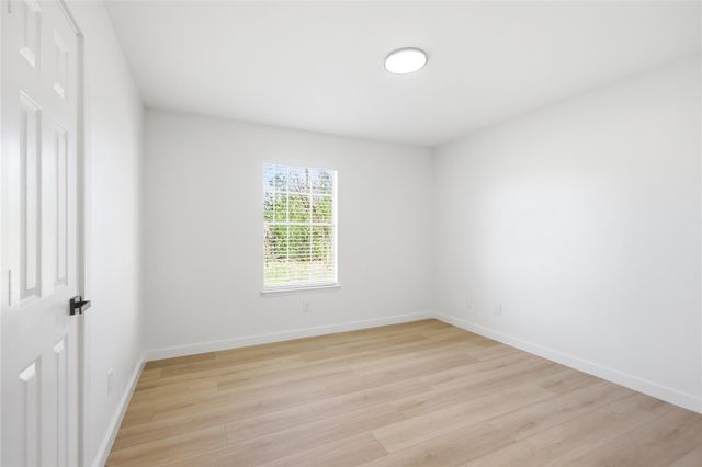 600 County Glen ST, Leander, TX 78641