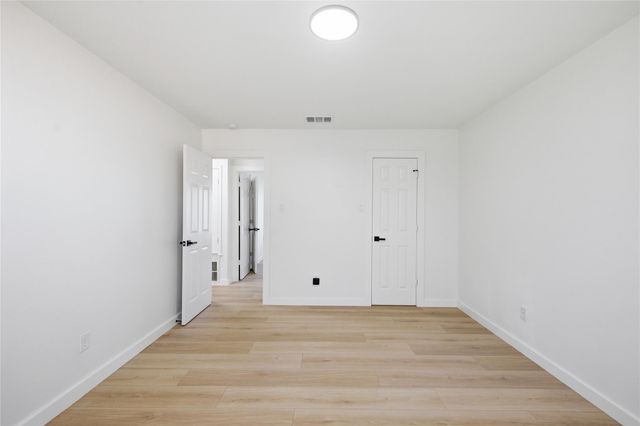 600 County Glen ST, Leander, TX 78641