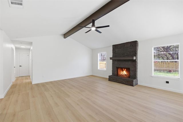 600 County Glen ST, Leander, TX 78641