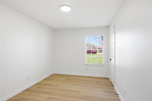 600 County Glen ST, Leander, TX 78641