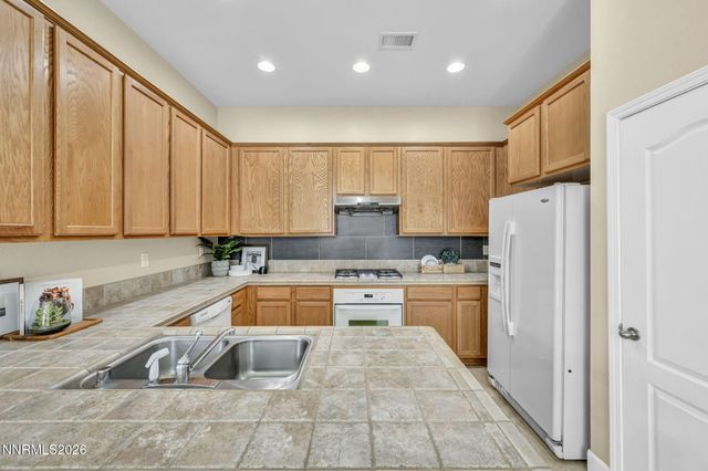 490 Terracina Way, Reno, NV 89521