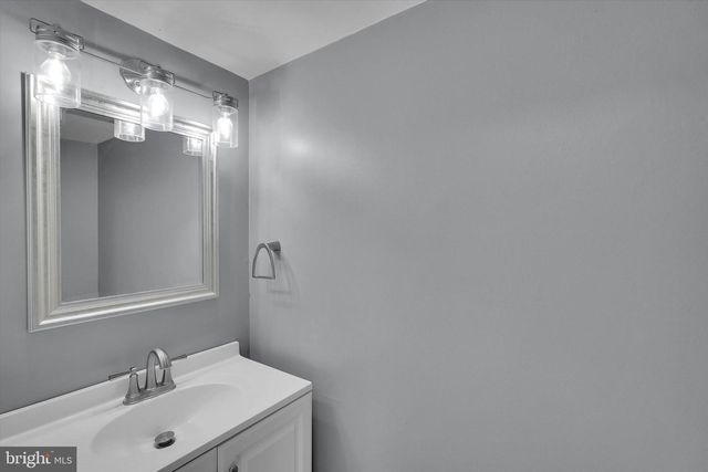 4451 ERNIE DAVIS CIR, Philadelphia, PA 19154