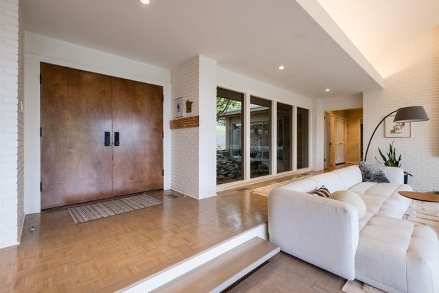 18 Hearthside Drive, Little Rock, AR 72207