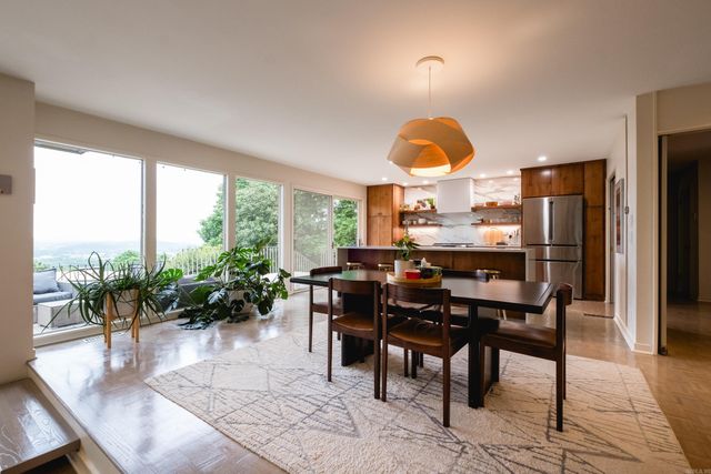 18 Hearthside Drive, Little Rock, AR 72207