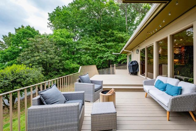 18 Hearthside Drive, Little Rock, AR 72207