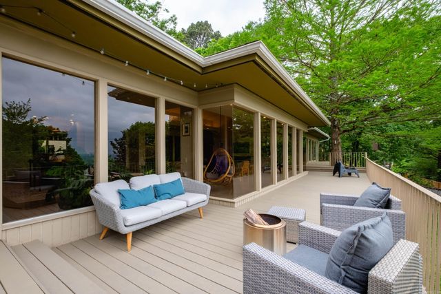 18 Hearthside Drive, Little Rock, AR 72207