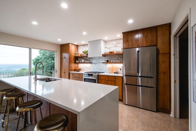 18 Hearthside Drive, Little Rock, AR 72207