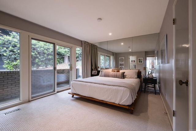 18 Hearthside Drive, Little Rock, AR 72207