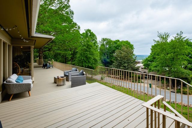 18 Hearthside Drive, Little Rock, AR 72207