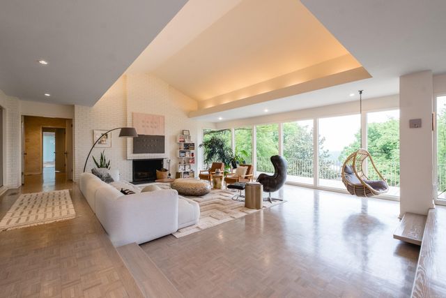 18 Hearthside Drive, Little Rock, AR 72207