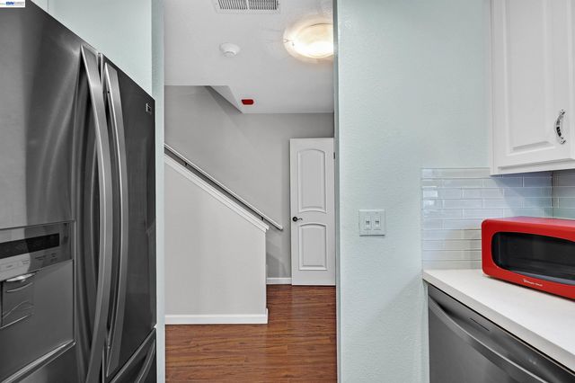 6169 Thornton Avenue B, Newark, CA 94560