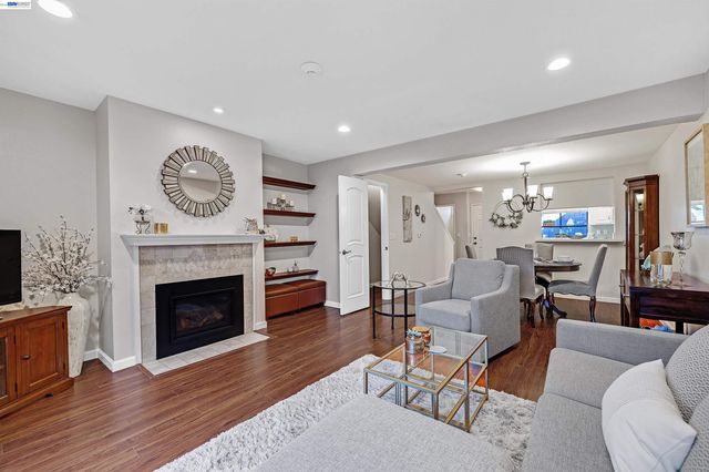 6169 Thornton Avenue B, Newark, CA 94560