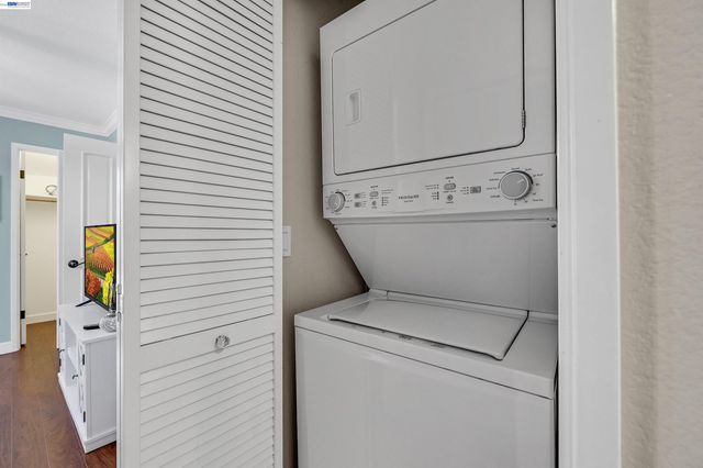 6169 Thornton Avenue B, Newark, CA 94560