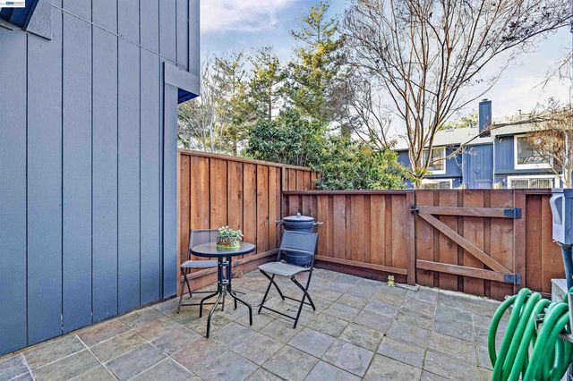 6169 Thornton Avenue B, Newark, CA 94560