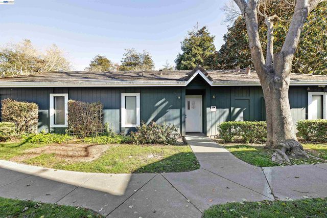 6169 Thornton Avenue B, Newark, CA 94560