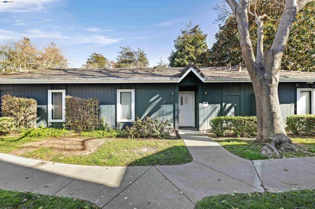 6169 Thornton Avenue B, Newark, CA 94560