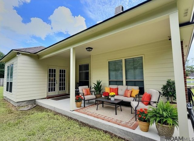 18011 Pierside Ln, Prairieville, LA 70769