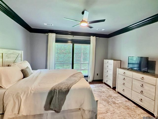 18011 Pierside Ln, Prairieville, LA 70769