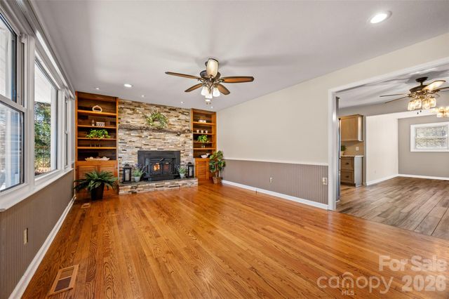 590 Big Oak Road, Hendersonville, NC 28792