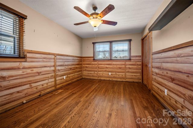 590 Big Oak Road, Hendersonville, NC 28792