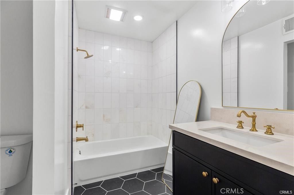 Image 14 of property listing at 1781 E Warrenton, Anaheim, CA 92805