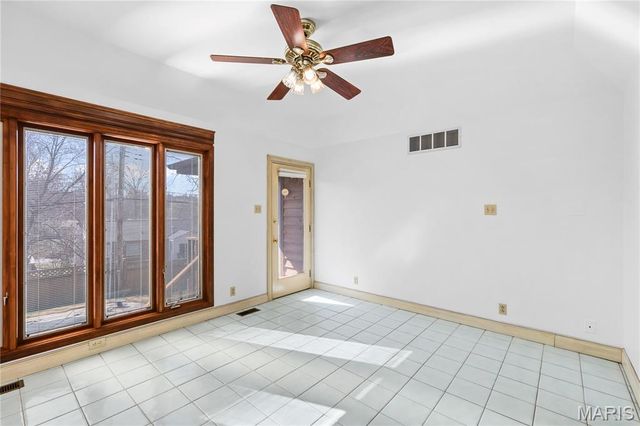 9456 Arban Drive, St Louis, MO 63126