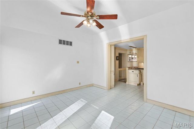 9456 Arban Drive, St Louis, MO 63126