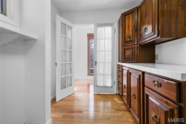 9456 Arban Drive, St Louis, MO 63126