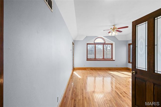 9456 Arban Drive, St Louis, MO 63126