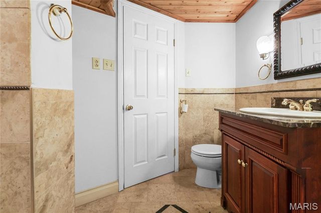 9456 Arban Drive, St Louis, MO 63126