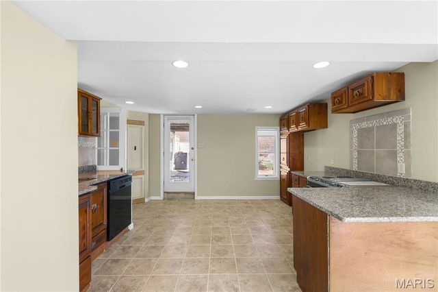 9456 Arban Drive, St Louis, MO 63126