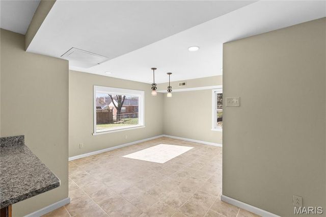 9456 Arban Drive, St Louis, MO 63126