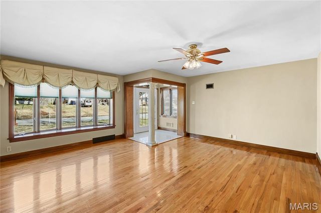 9456 Arban Drive, St Louis, MO 63126