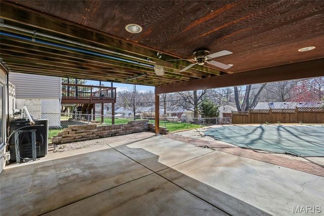 9456 Arban Drive, St Louis, MO 63126