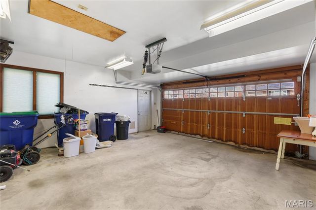 9456 Arban Drive, St Louis, MO 63126