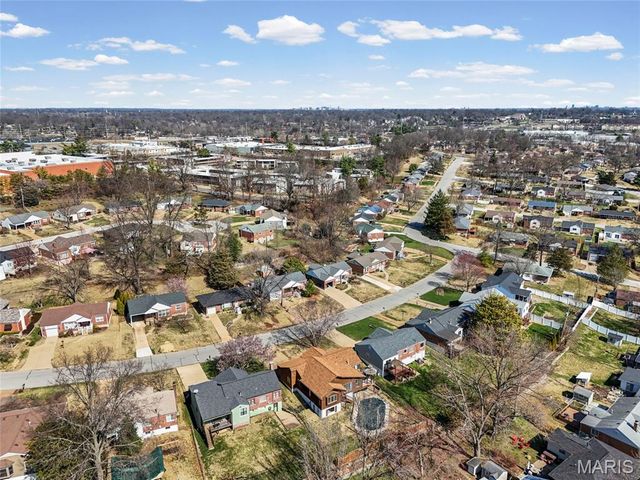 9456 Arban Drive, St Louis, MO 63126