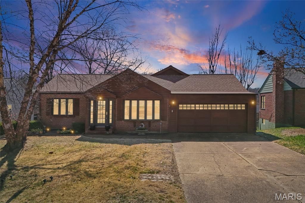 9456 Arban Drive, St Louis, MO 63126