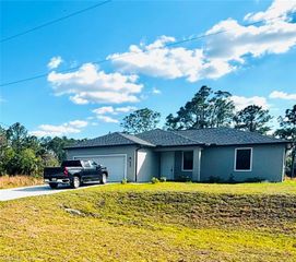 537 Greenbriar BLVD, Lehigh Acres, FL 33972