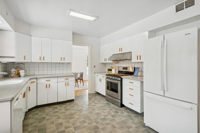 5055 Emerson Avenue S, Minneapolis, MN 55419