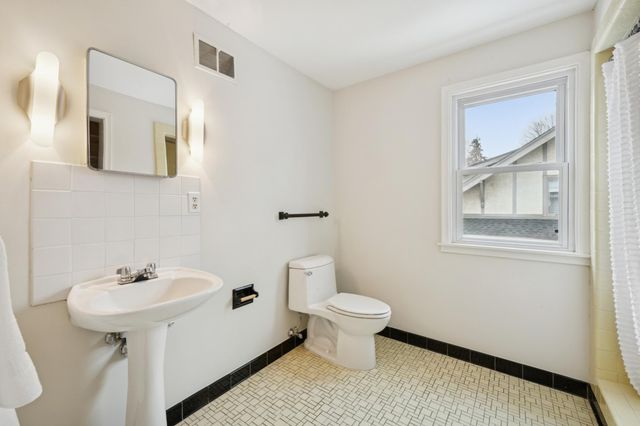 5055 Emerson Avenue S, Minneapolis, MN 55419