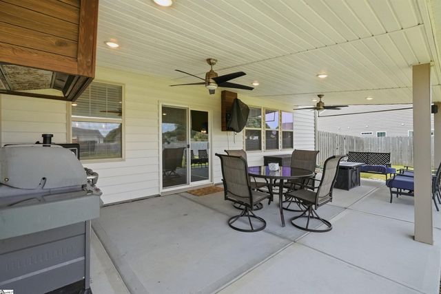 812 Barnum Court, Greer, SC 29651